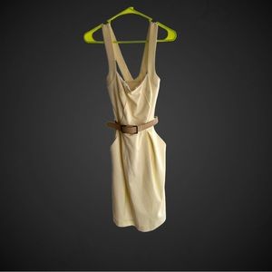 Vince Camuto cream dress w/belt & pockets. NWT size 8